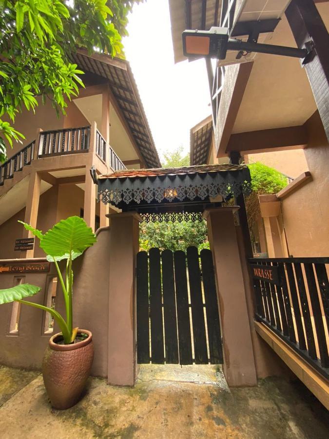 Ombak Dive Resort Perhentian Island Pulau Perhentian Kecil Exterior photo
